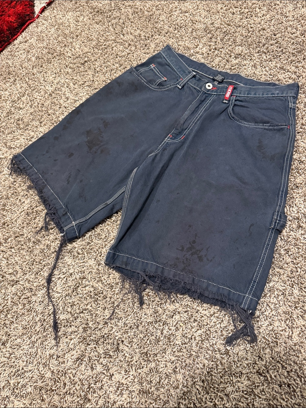 Shorts - Picture 4 of 5